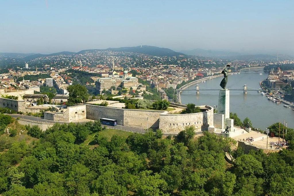 Rakoczi Apartments Budapest Ngoại thất bức ảnh